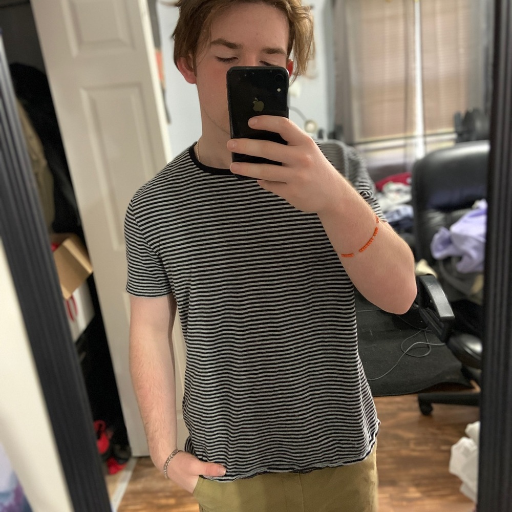 Forever 21 White and Black Stripped Tee